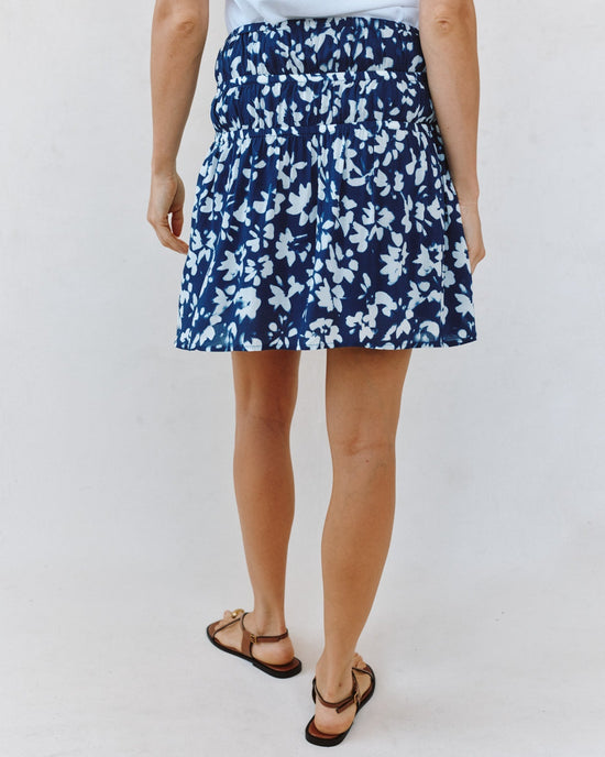 Bella Dahl Elastic Gathered Mini Skirt - Indigo Bloom Print View 2