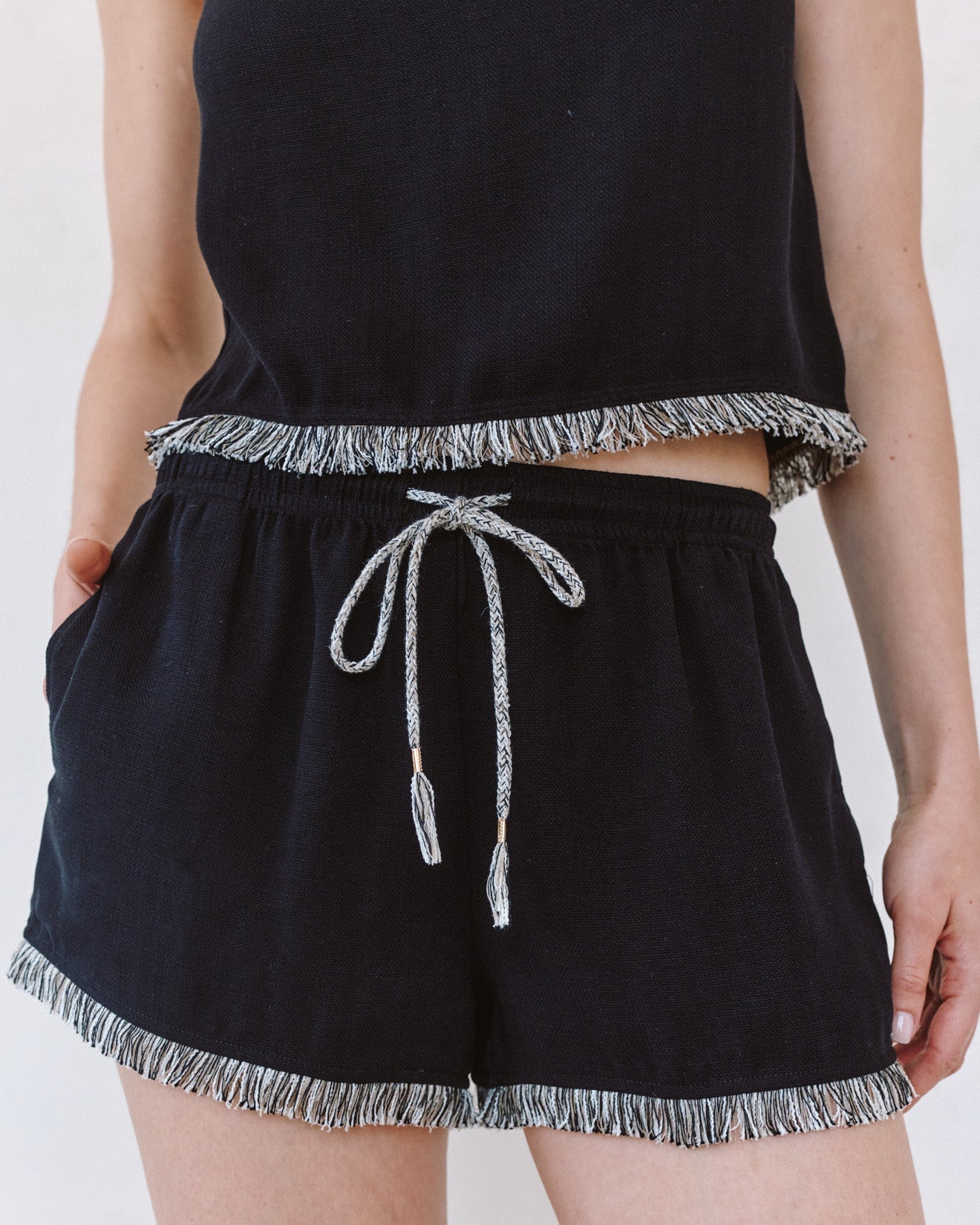 Bella DahlElastic Waist Fringe Short - BlackShorts