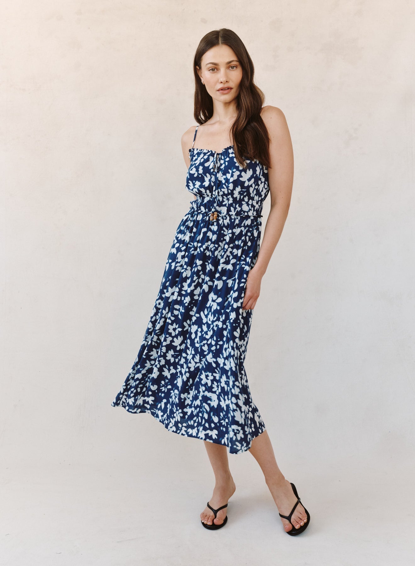 Bella Dahl Elastic Waist Midi Dress - Indigo Bloom Print - L Bella Dahl Elastic Waist Midi Dress - Indigo Bloom Print - L