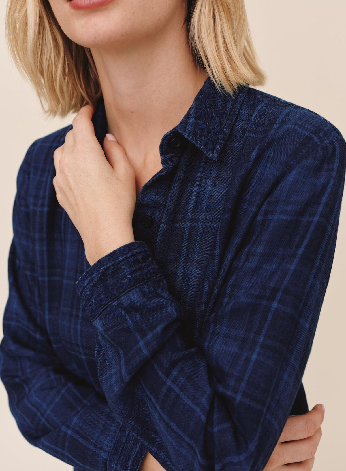 Bella DahlEmbroidered Long Sleeve Shirt - Dark Indigo PlaidTops