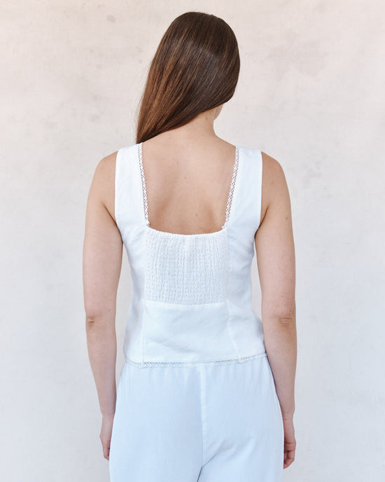 Bella Dahl Fitted Bodice Top With Smock Back - White View 2