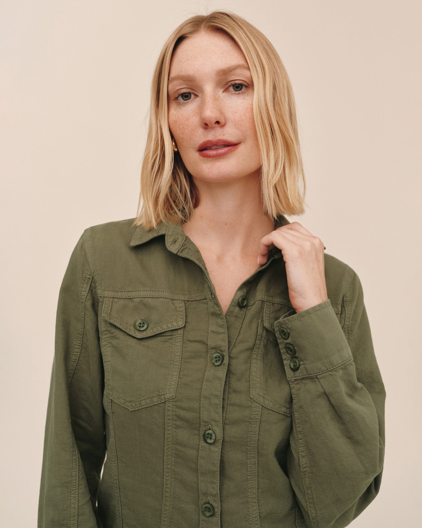 Bella DahlFitted Trucker Shirt - Olive GreenTops