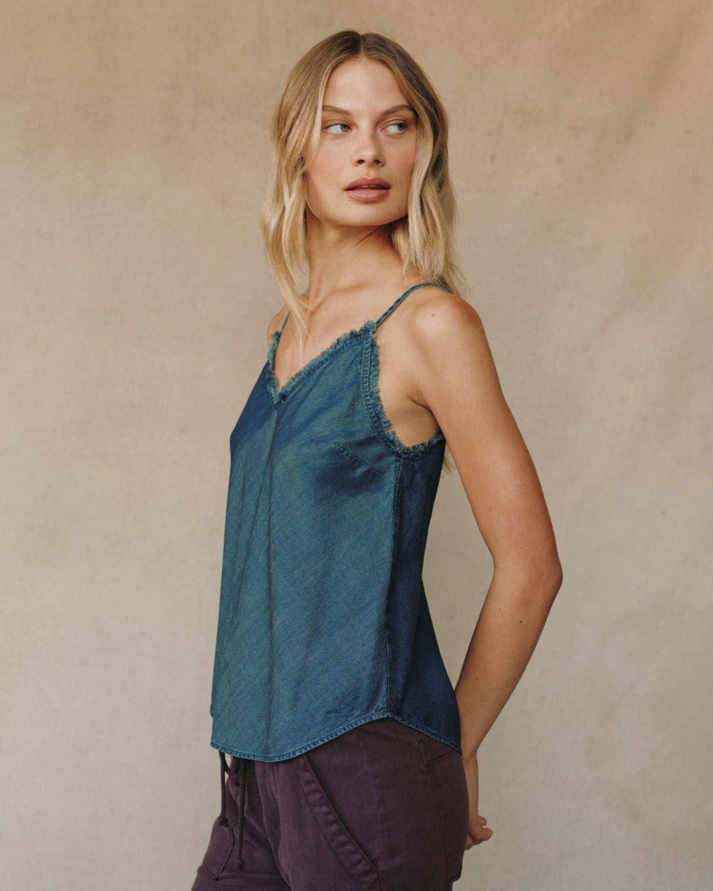 Bella DahlFrayed Cami - Twilight Rinse WashTops