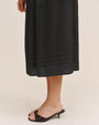 Bella DahlHalter Neck Mixed Dress - BlackDresses