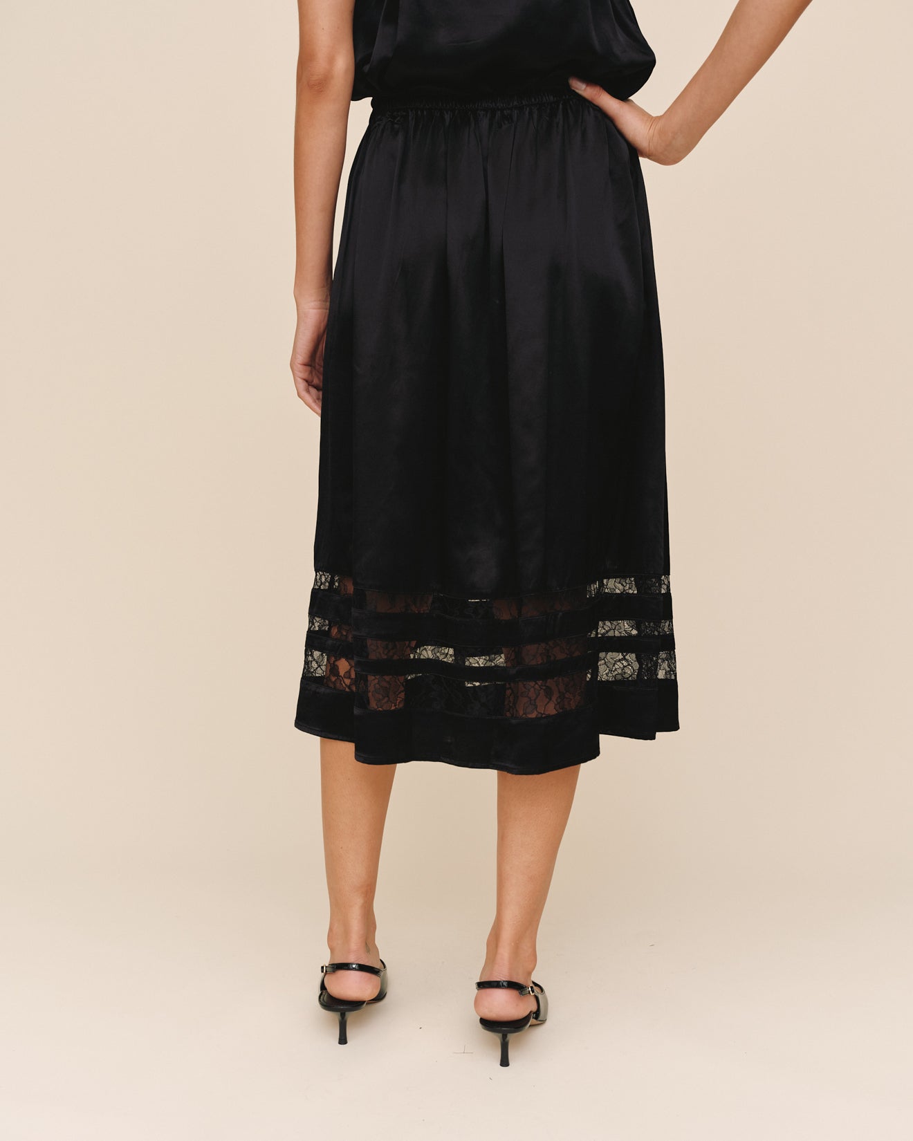 Bella DahlLace Inset Midi Skirt - BlackSkirts