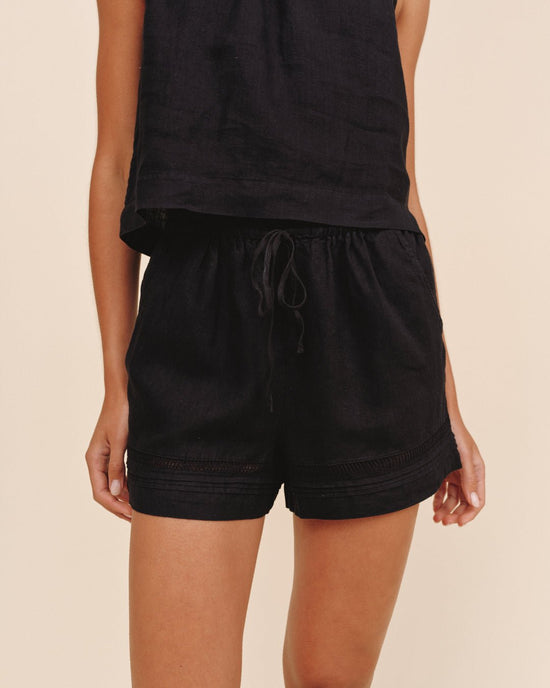 Bella Dahl Lattice Pintuck Short - Black