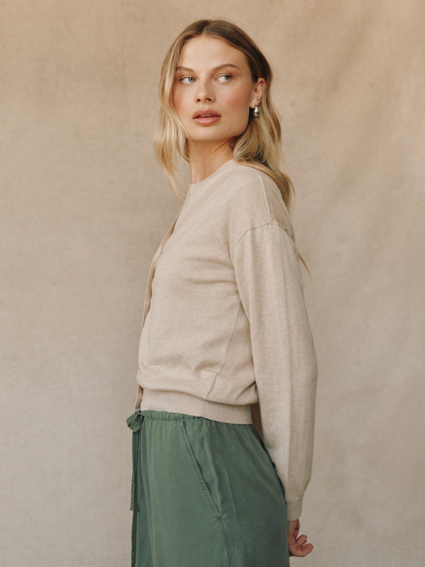 Bella DahlLightWeight Cardigan - Sable SandTops