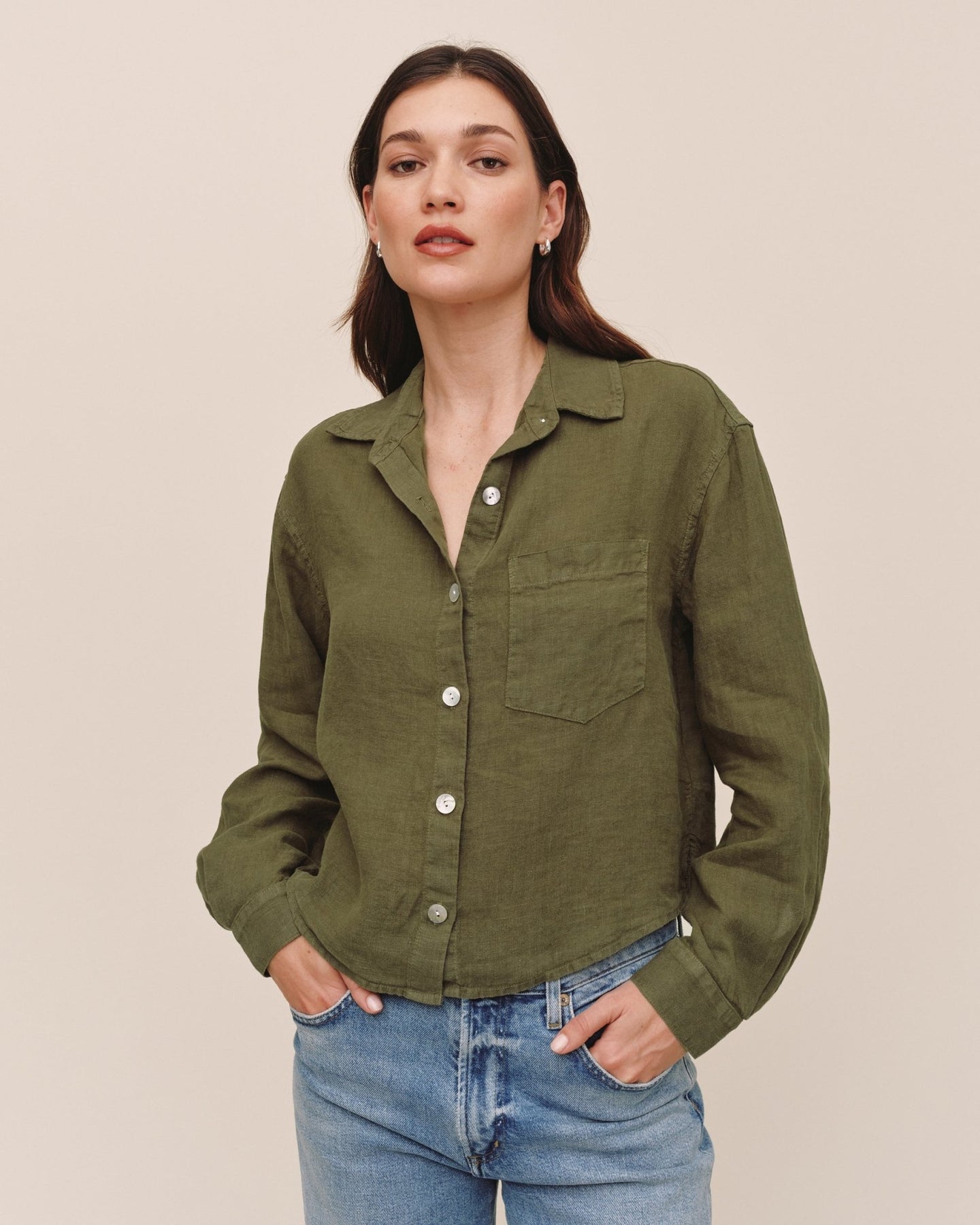 Bella DahlLinen Boxy Shirt - Olive StoneTops