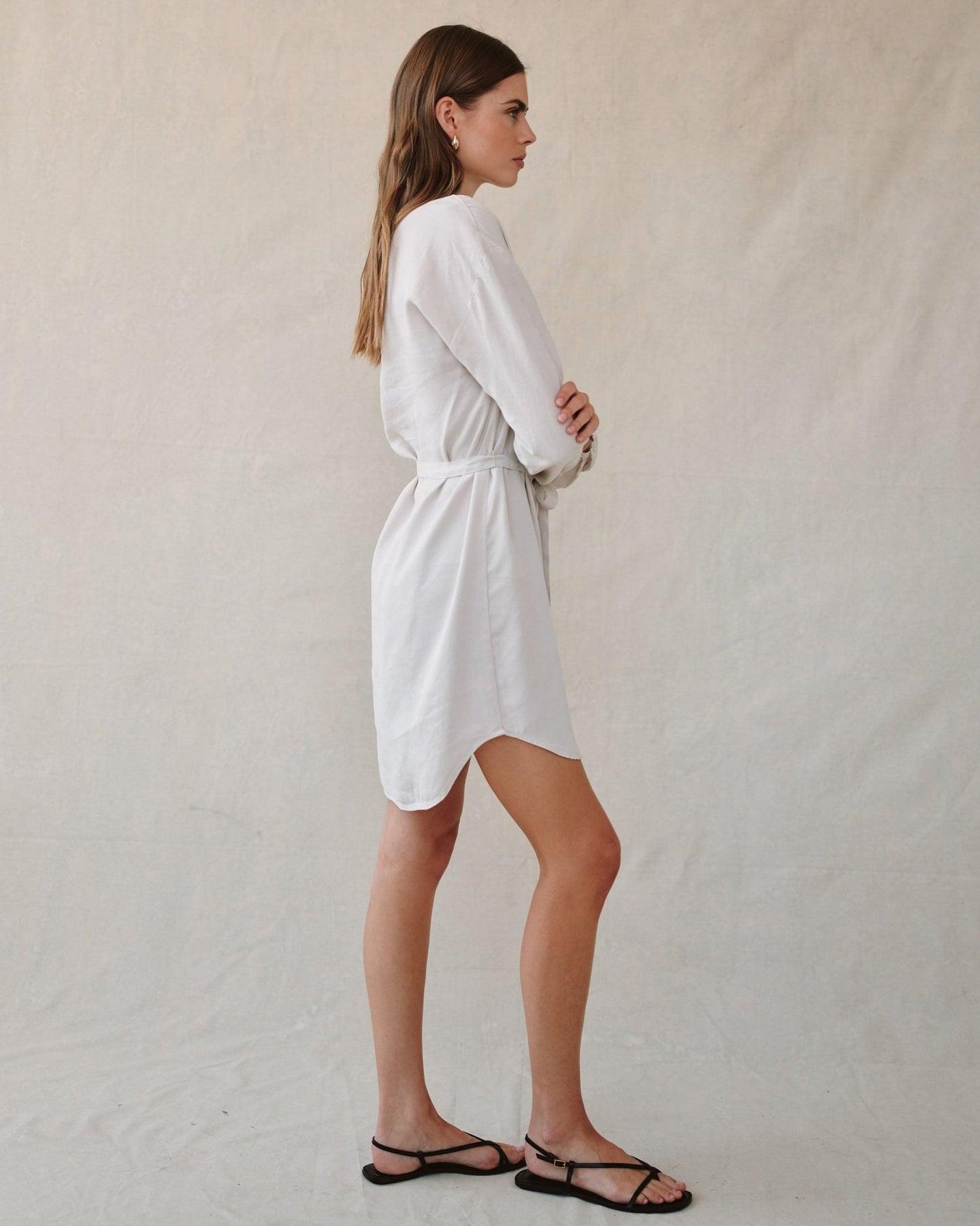 Bella DahlLong Sleeve Belted Mini Dress - Ivory StoneDresses