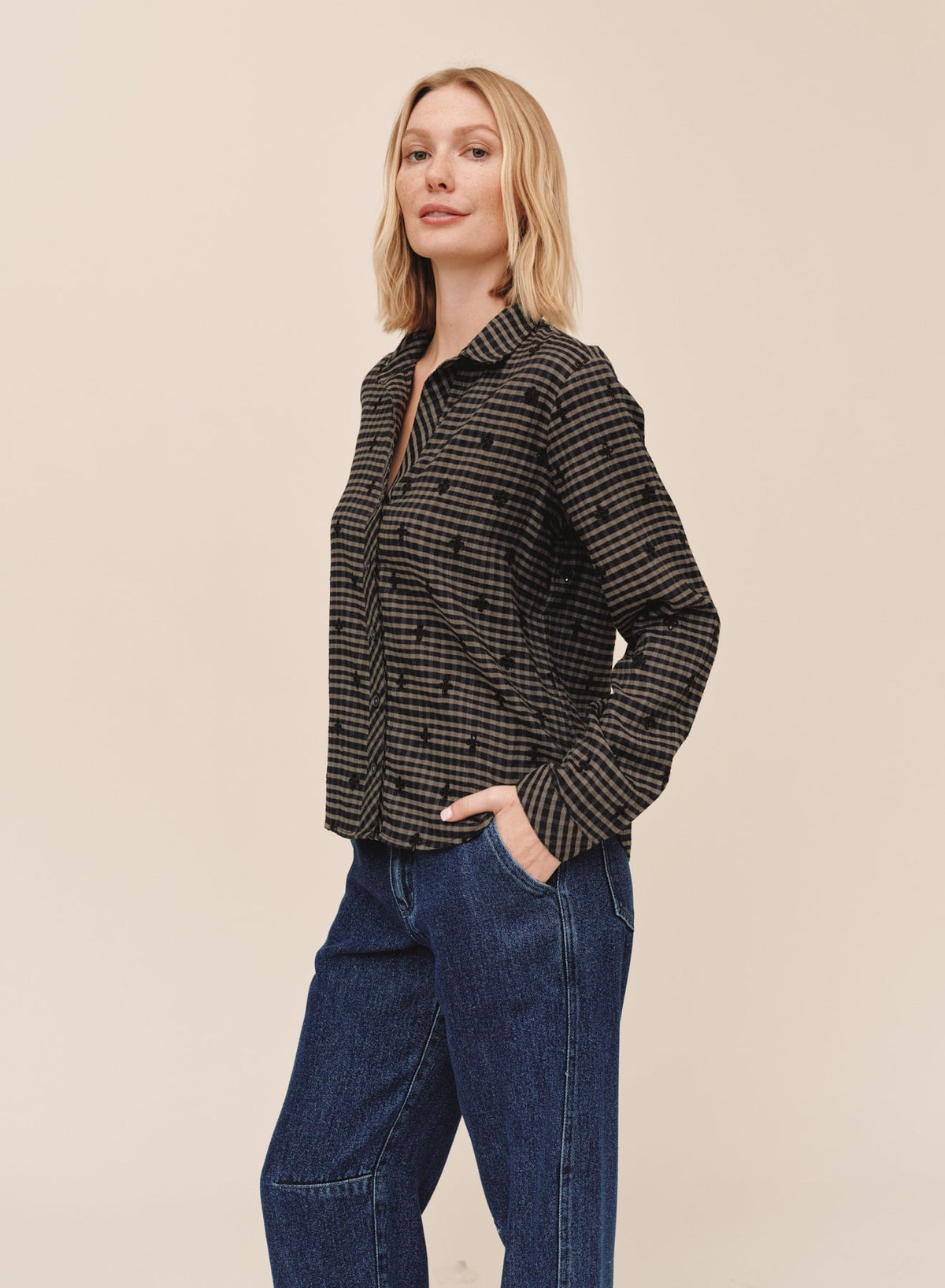 Bella DahlLong Sleeve Clean Button Down Shirt - Black-Olive GinghamTops