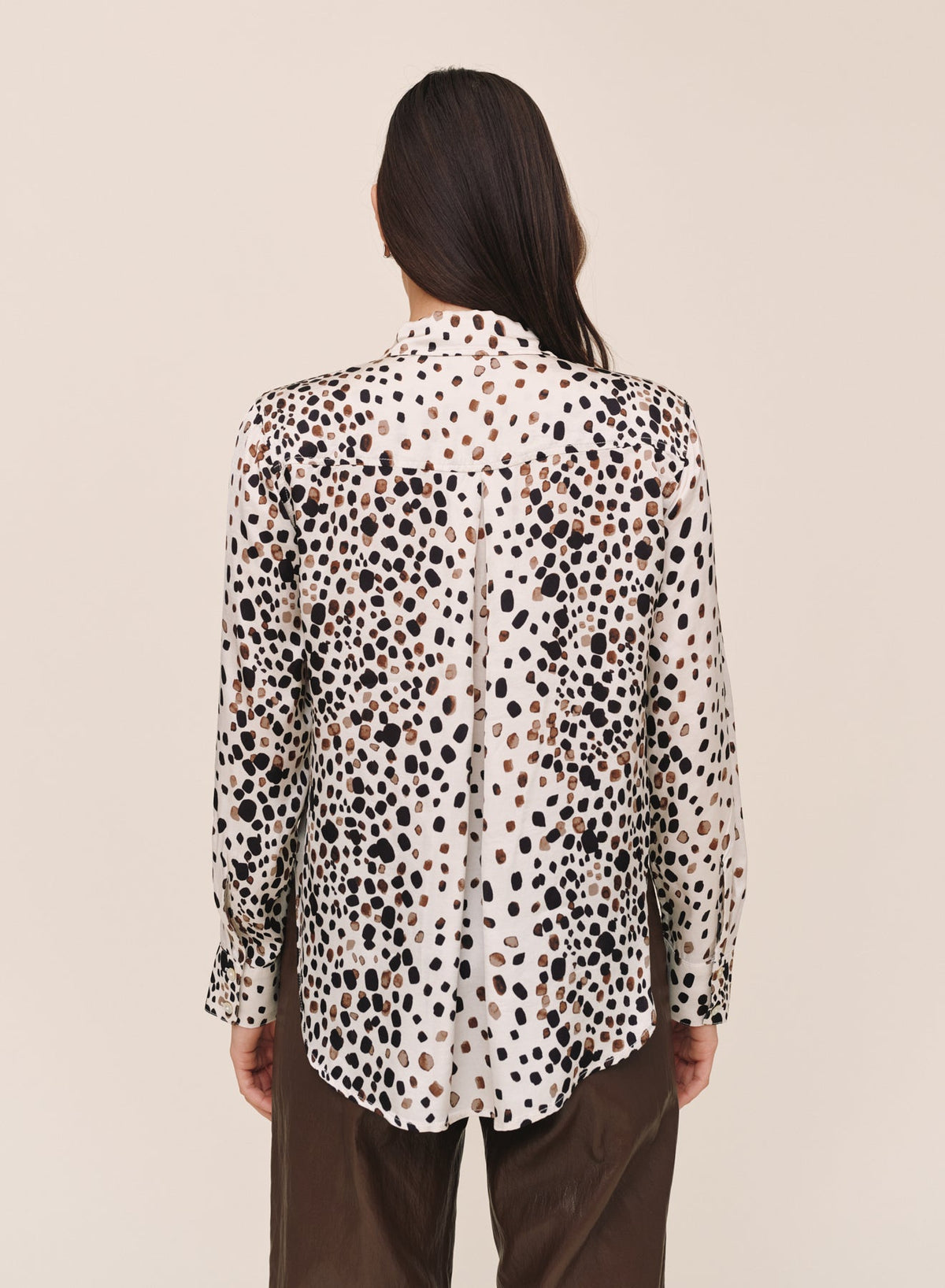 Bella DahlLong Sleeve Clean Shirt - Painted Spots PrintTops