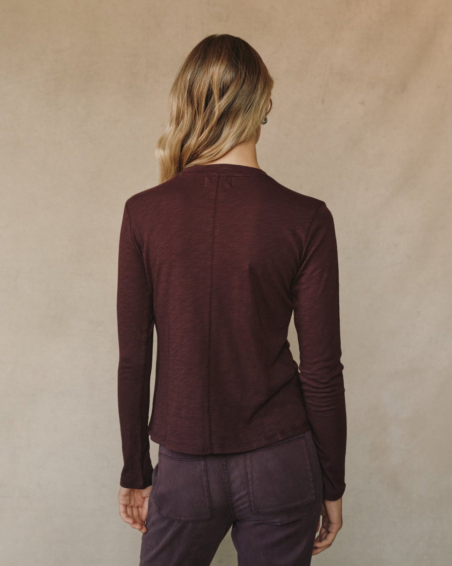 Bella DahlLong Sleeve Crew Tee - Pinot NoirTops