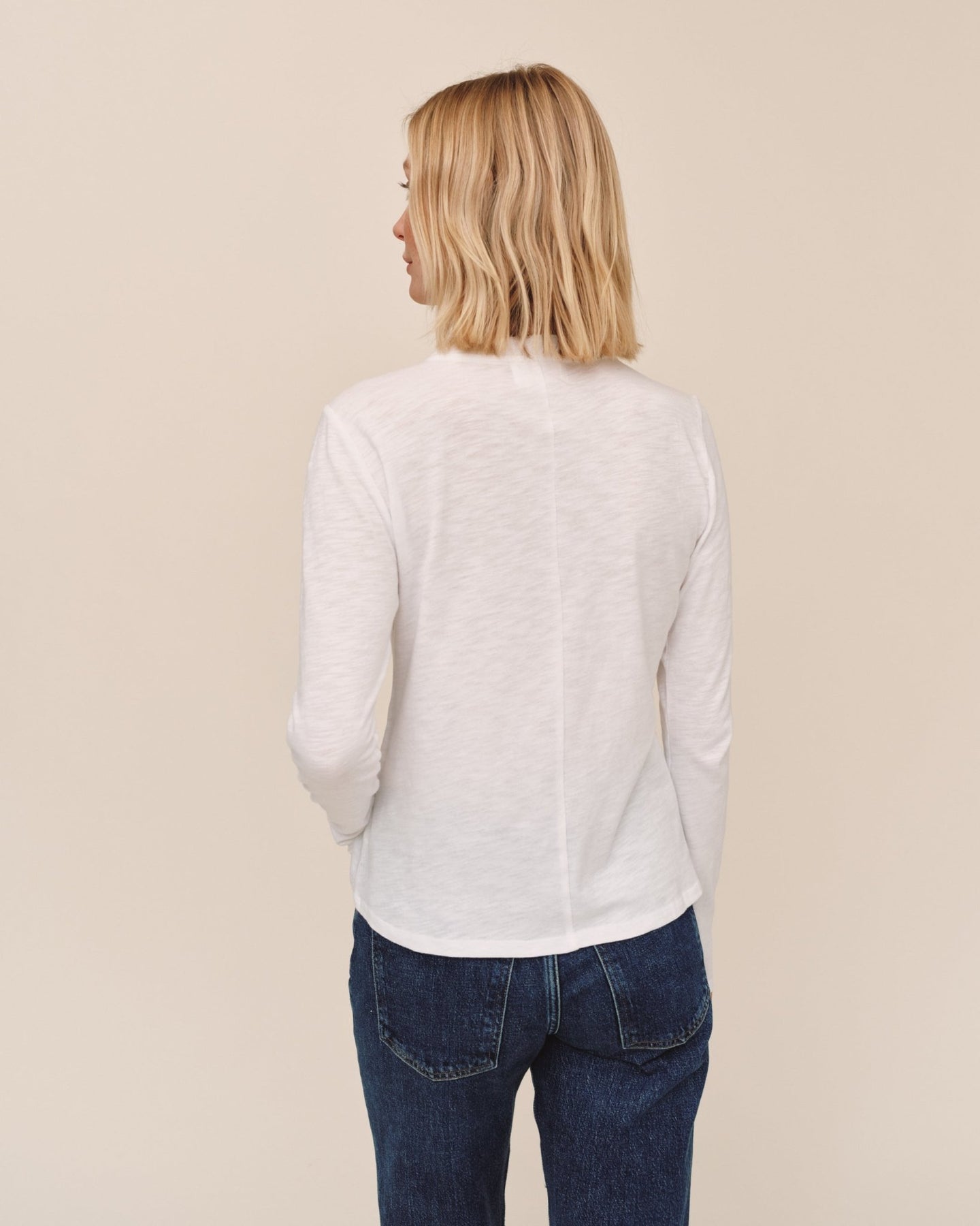 Bella DahlLong Sleeve Crew Tee - WhiteTops