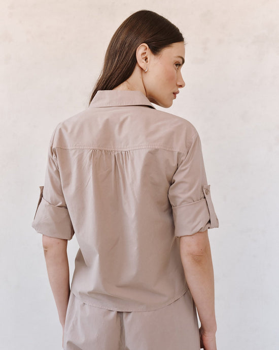 Bella Dahl Long Sleeve Crop Utility Shirt - Soft Dune View 2