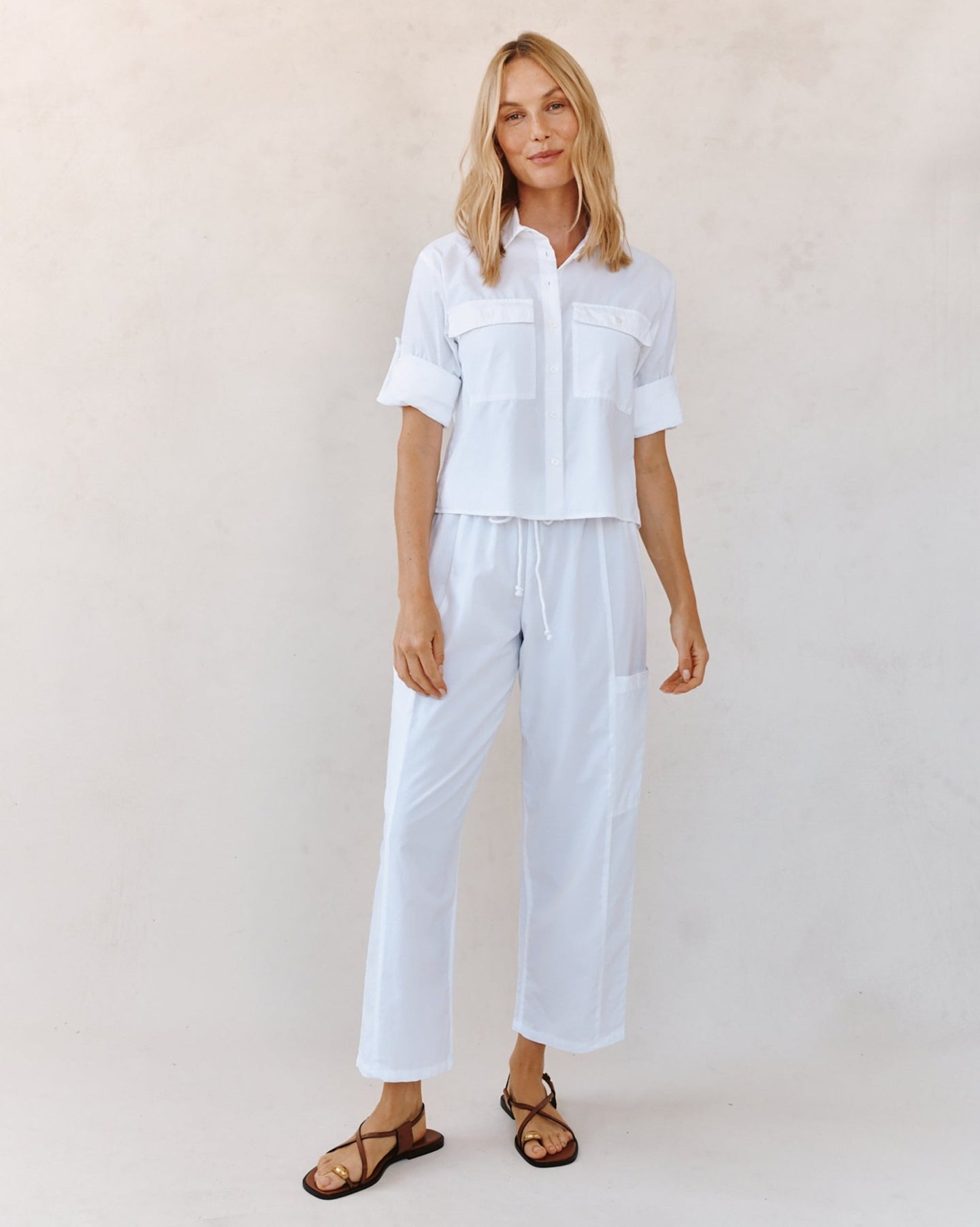 Bella DahlLong Sleeve Crop Utility Shirt - WhiteTops