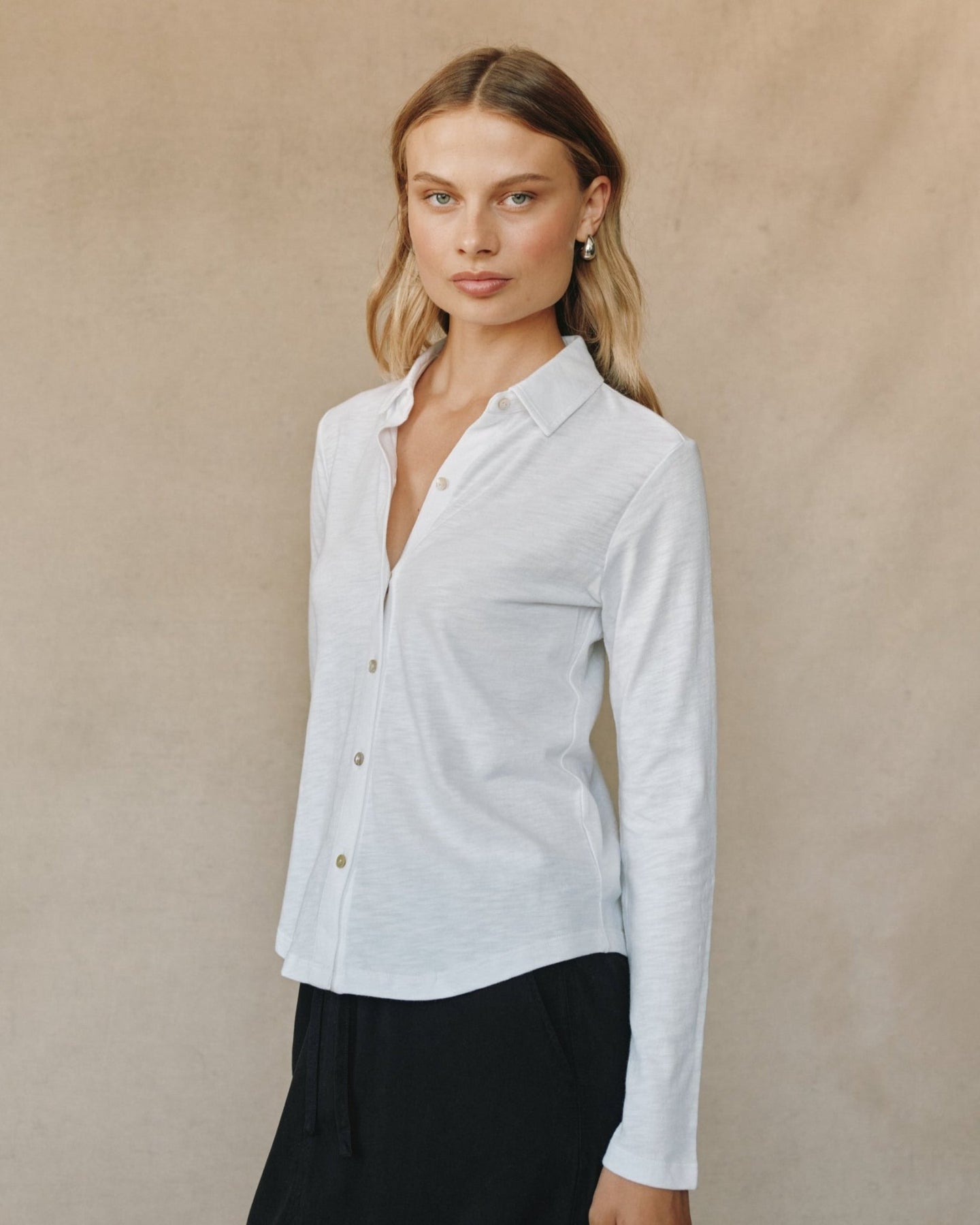 Bella DahlLong Sleeve Knit Button Down - WhiteTops