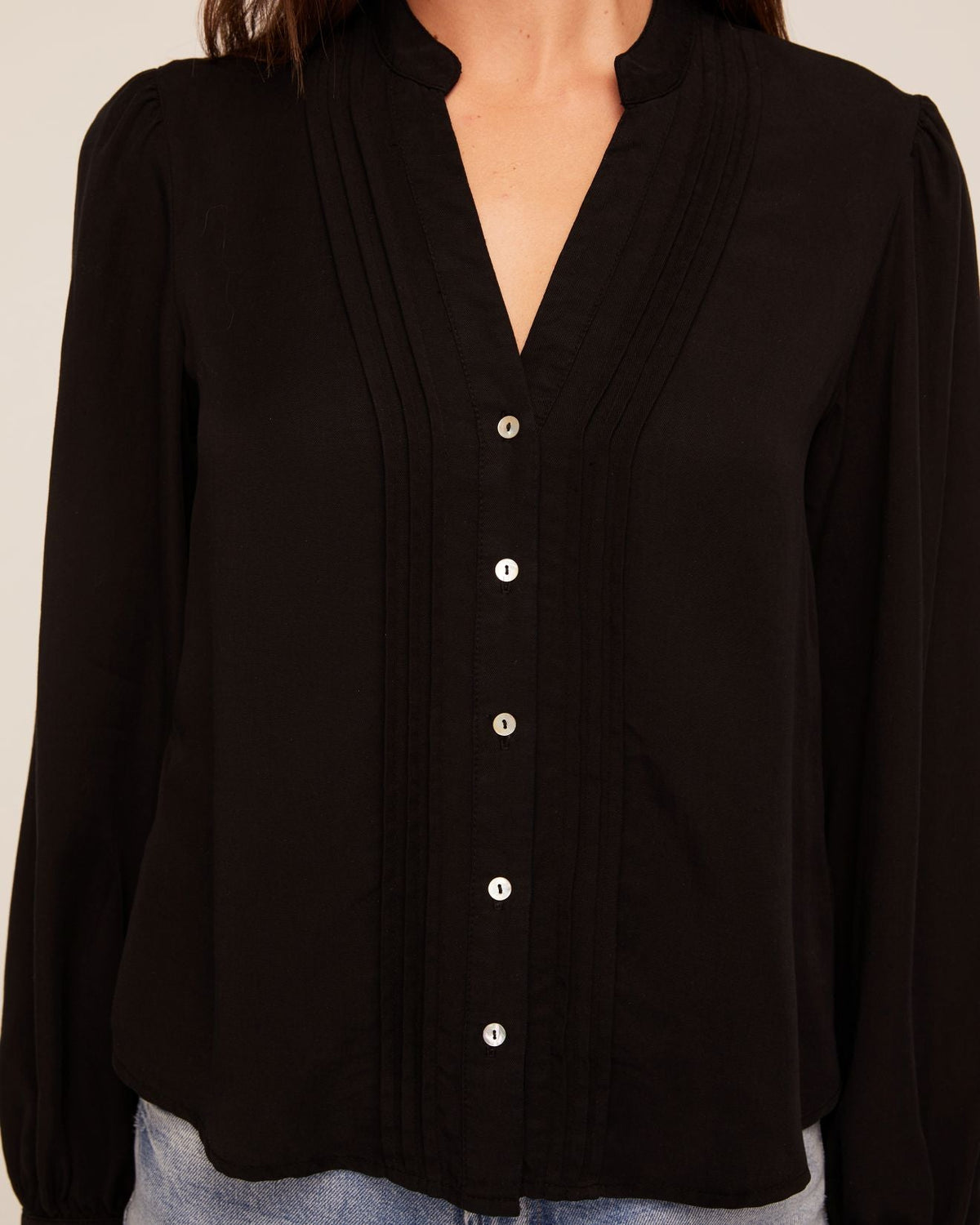 Bella DahlLong Sleeve Pintuck Blouse - BlackTops