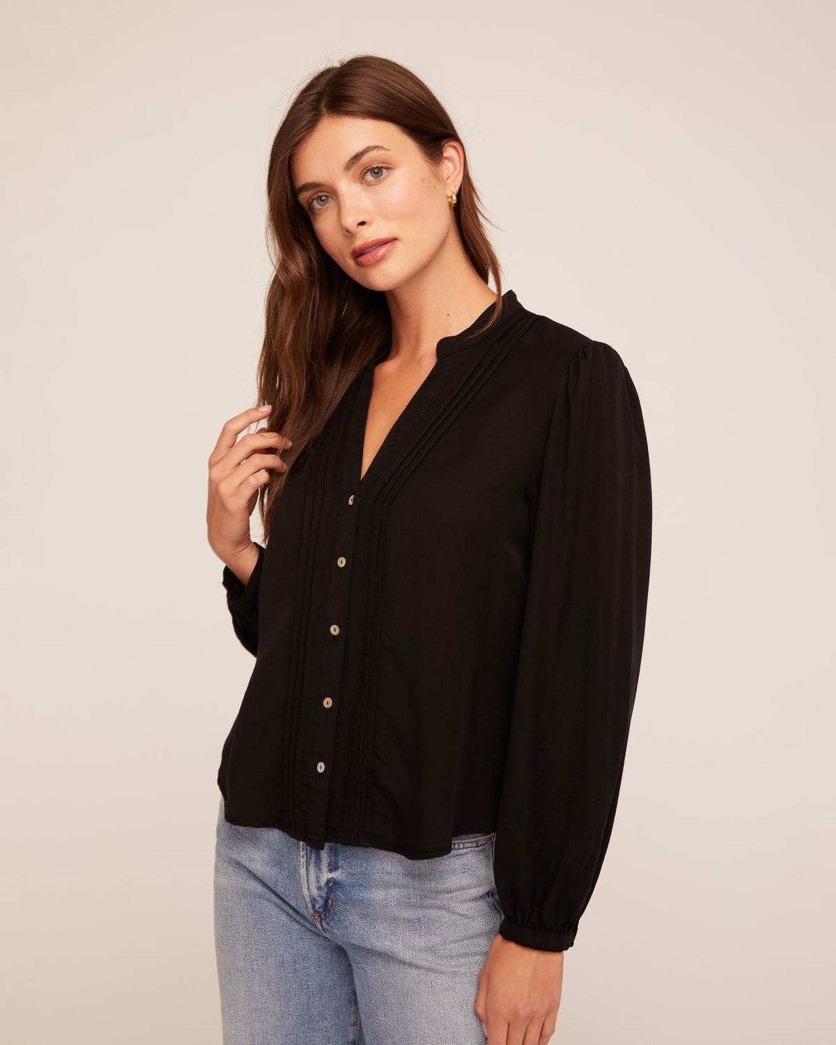 Bella DahlLong Sleeve Pintuck Blouse - BlackTops