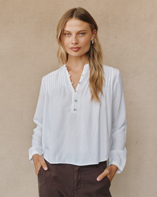 Bella Dahl Long Sleeve Pintuck Pullover - White
