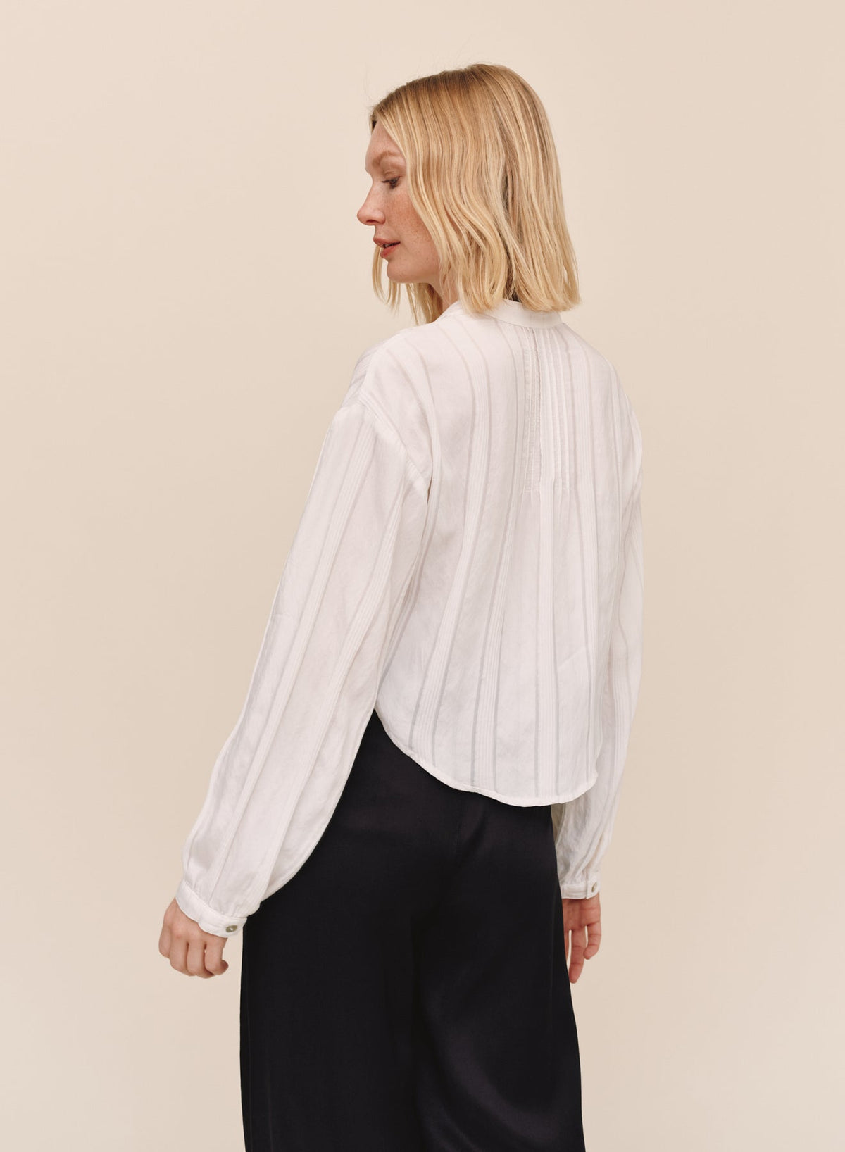 Bella DahlLong Sleeve Pintuck Shirt - Ivory Shadow StripeTops