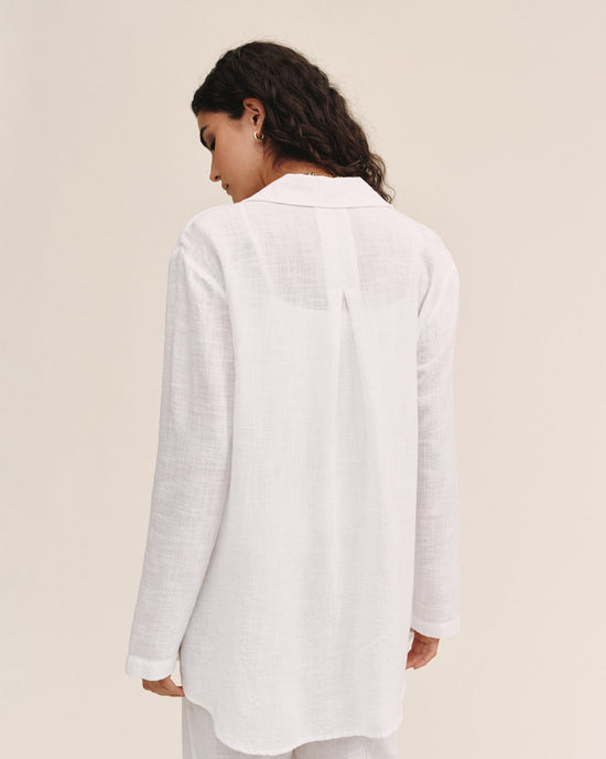 Bella Dahl Long Sleeve Pocket Button Down Tunic - White View 2