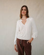 Bella DahlLong Sleeve Raglan Mixed Shirt - Ivory StoneTops