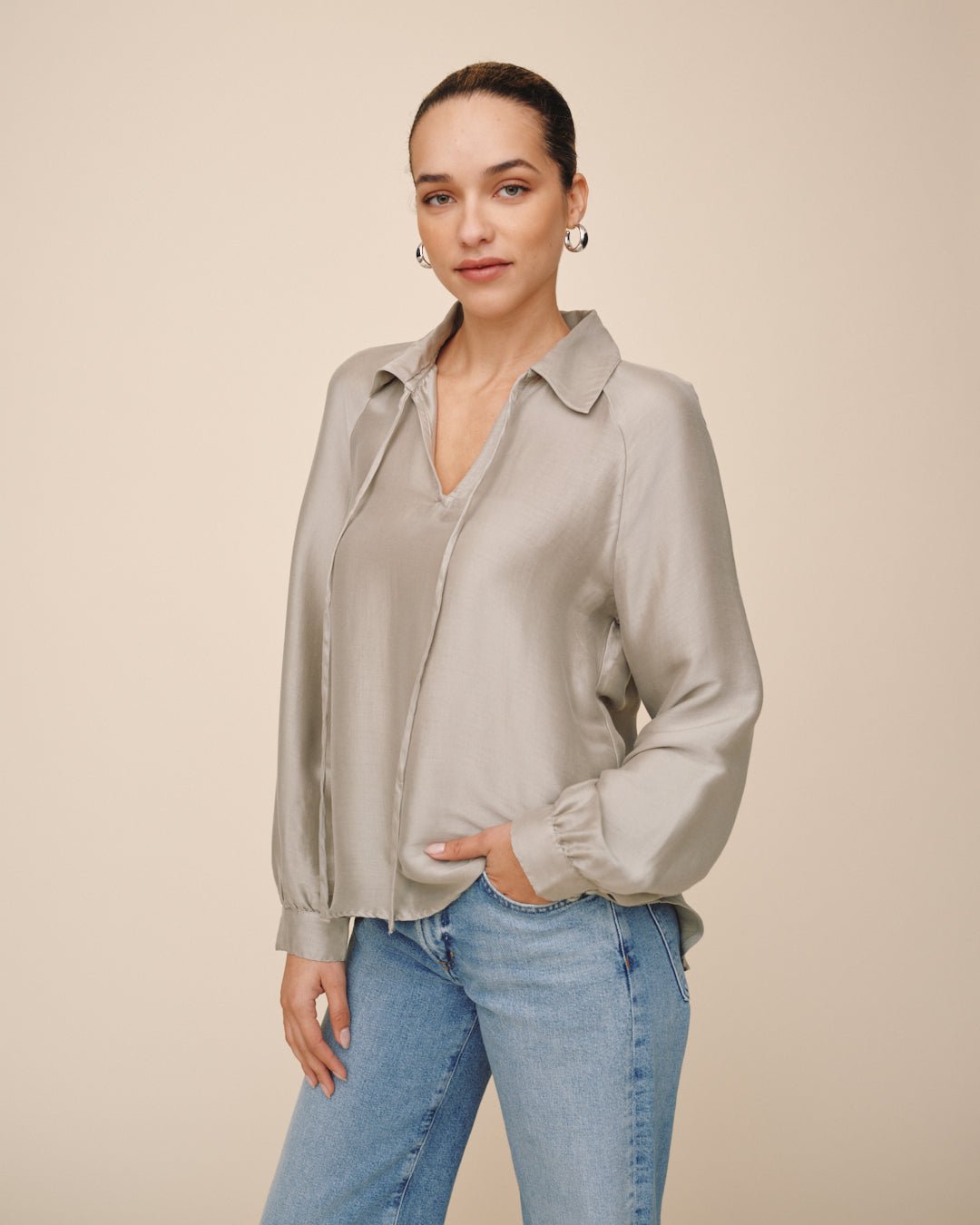 Bella DahlLong Sleeve Raglan Pullover - Soft SageTops