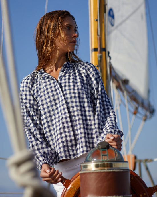 Bella Dahl Long Sleeve Shirred Raglan Shirt - Navy Gingham