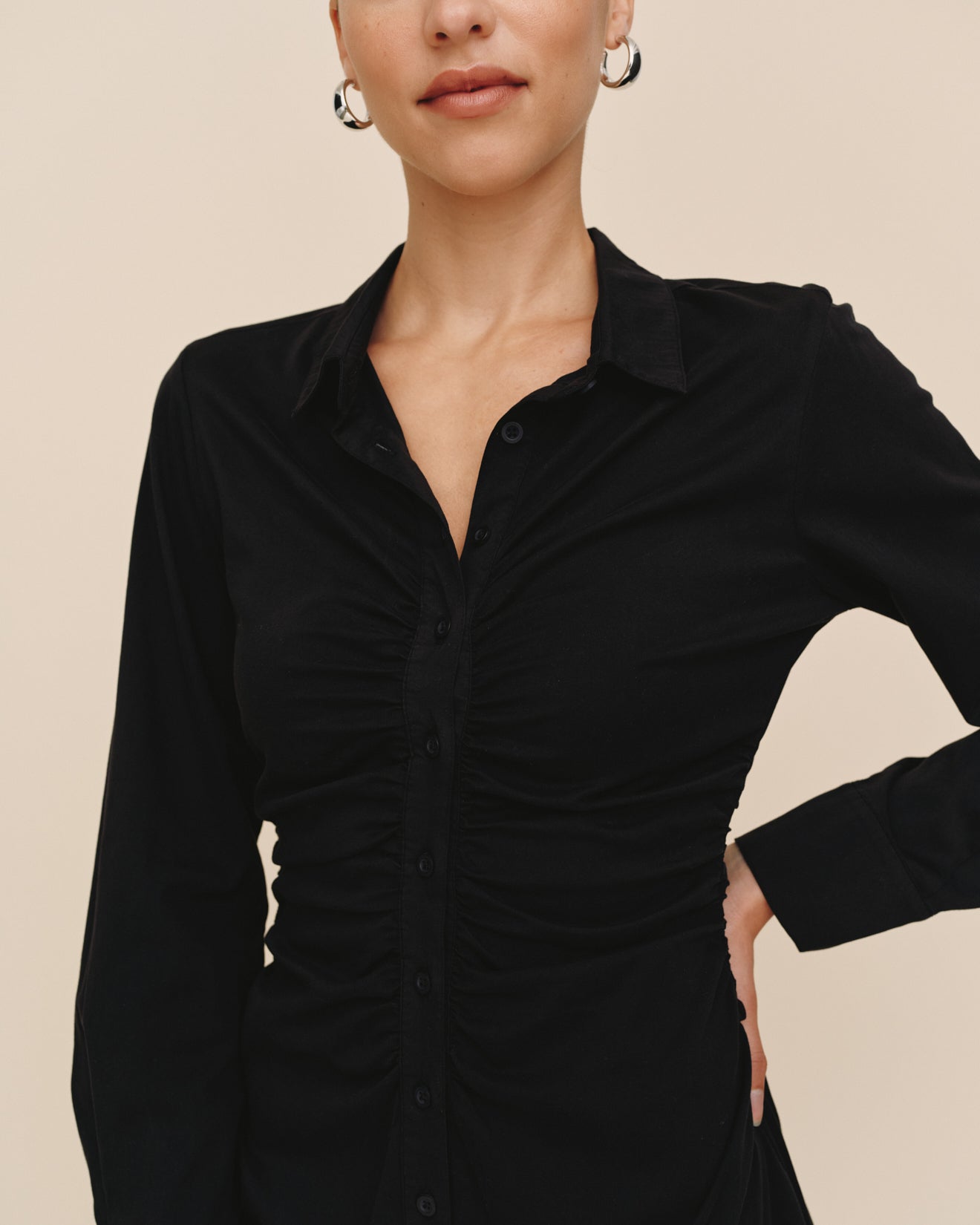 Long Sleeve Shirred Shirt Dress | Black | XS | Bella Dahl Long Sleeve Shirred Shirt Dress | Black | XS | Bella Dahl