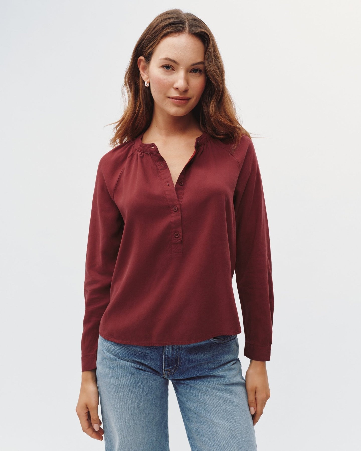 Bella DahlLong Sleeve Wide Placket Pullover - Deep CrimsonTops