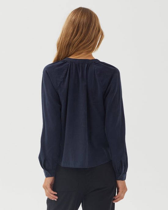 Bella Dahl Long Sleeve Wide Placket Pullover - Endless Sea View 2