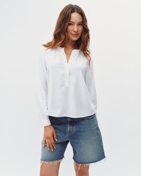 Bella Dahl Long Sleeve Wide Placket Pullover  - White