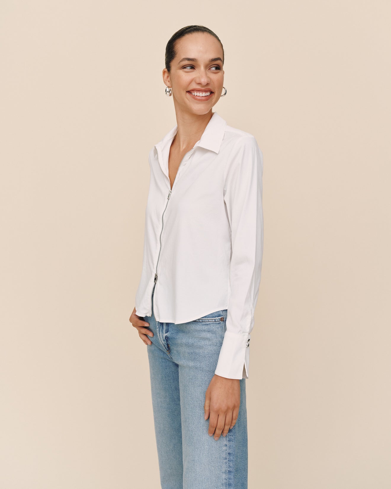 Bella DahlLong Sleeve Zip Front Shirt - WhiteTops