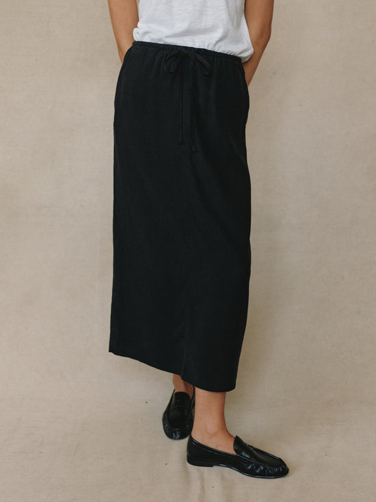 Bella Dahl MARKETING Back Slit Skirt - Vintage Black View 2