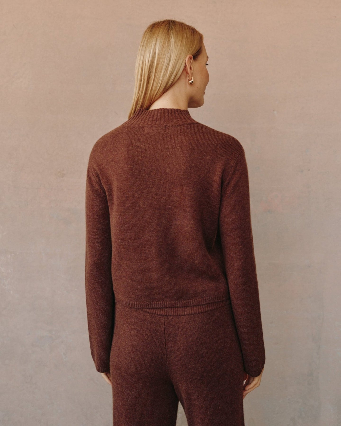 Bella DahlMock Neck Sweater - Red OakSweaters