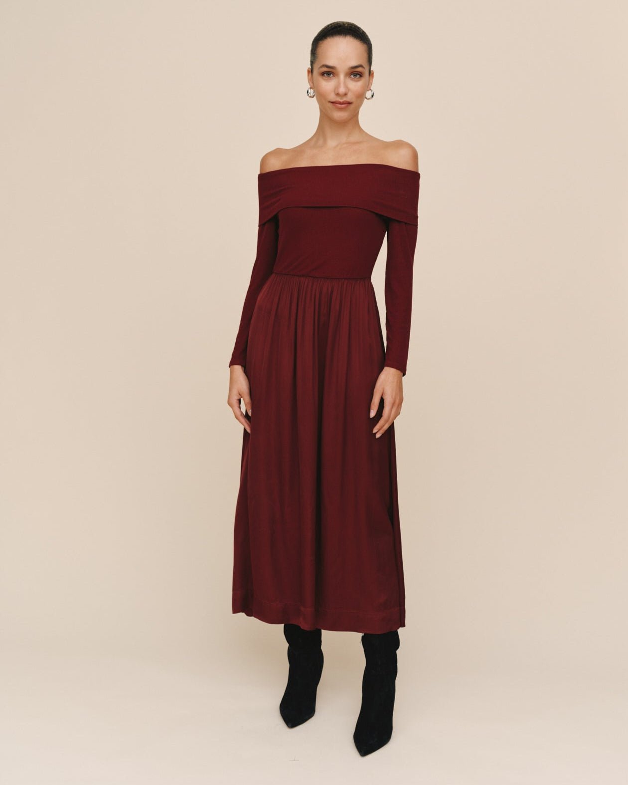 Bella DahlOff Shoulder Dress - Cabernet RedDresses