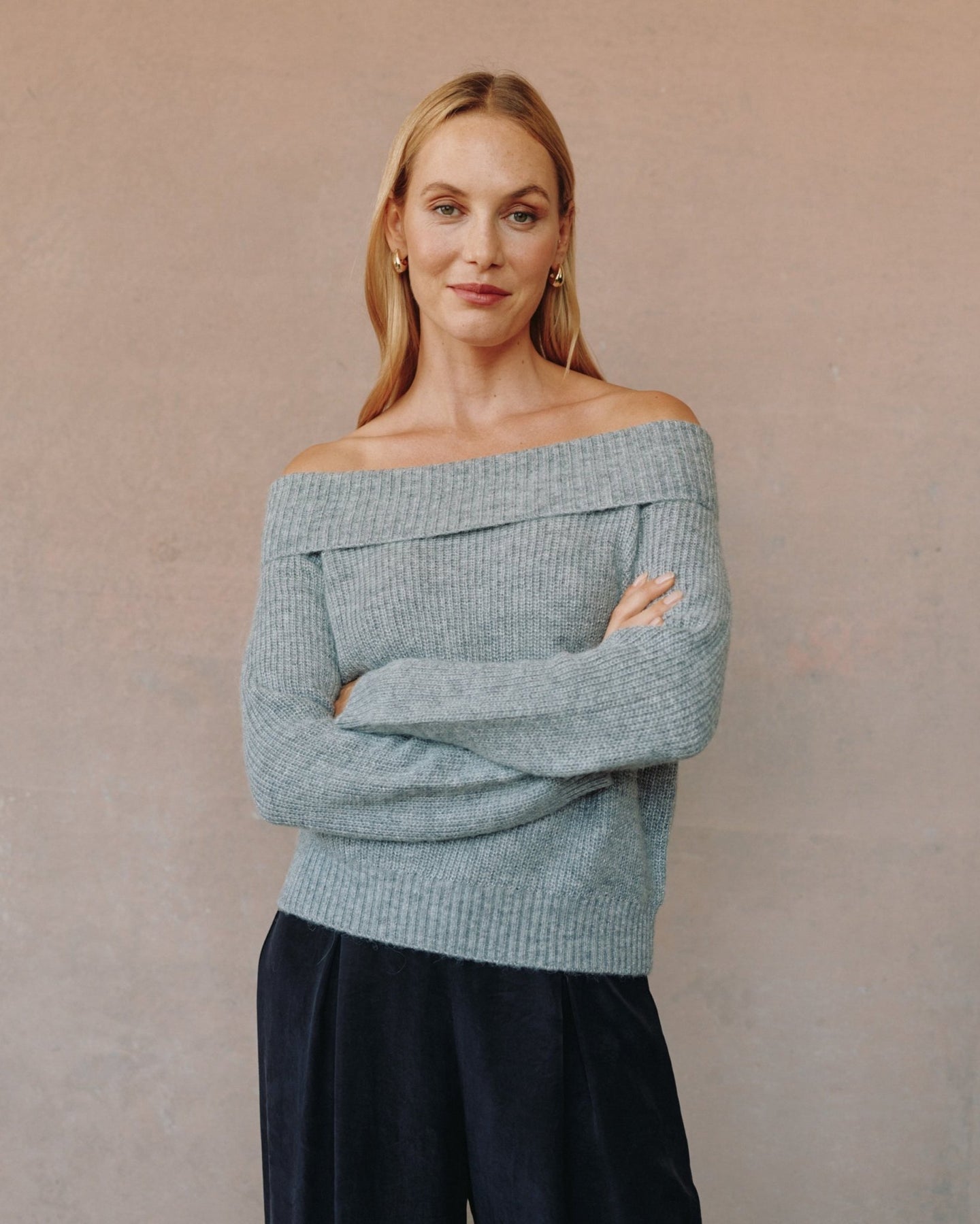 Bella DahlOff Shoulder Sweater - Heather Grey ShimmerSweaters
