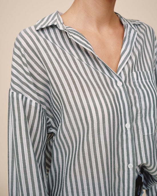 Bella Dahl Oversize Pocket Shirt - Shimmer Olive View 2