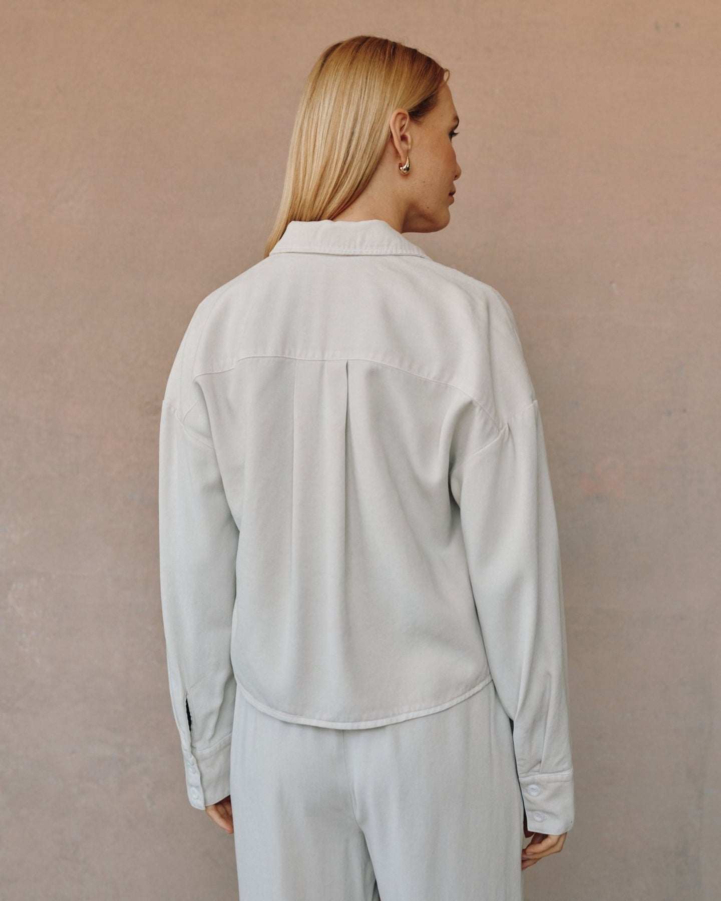 Bella DahlOversized Cropped Shacket - Ivory SmokeCoats & Jackets