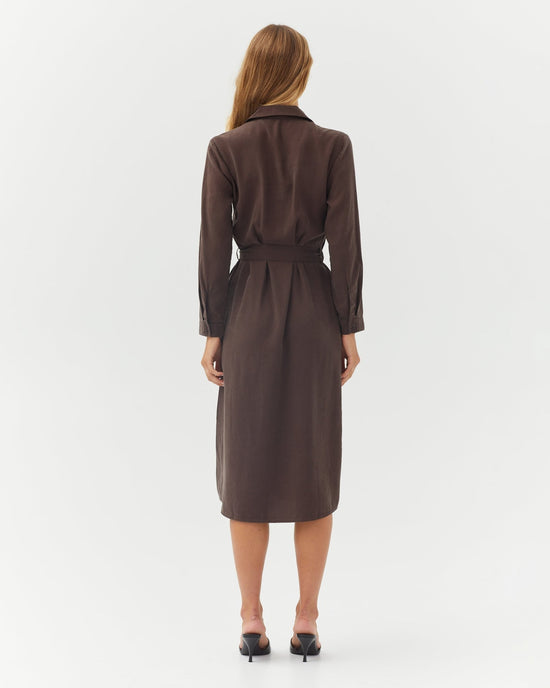 Bella Dahl Patch Pocket Maxi Shirt Dress - Dark Chestnut View 2