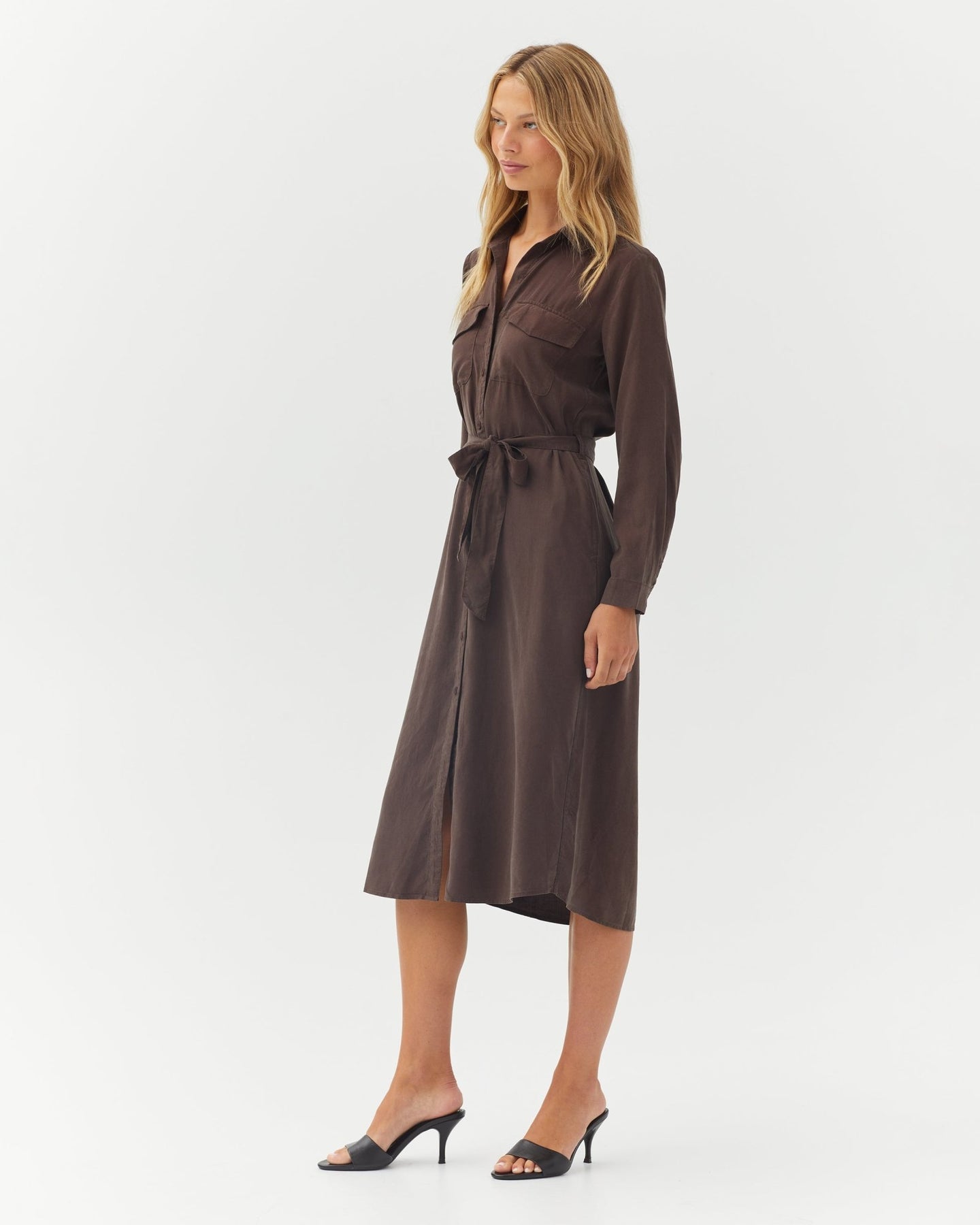 Bella DahlPatch Pocket Maxi Shirt Dress - Dark ChestnutDresses