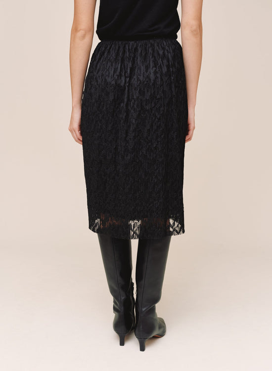 Bella Dahl Pleated Lace Skirt With Velvet Waistband - Black View 2