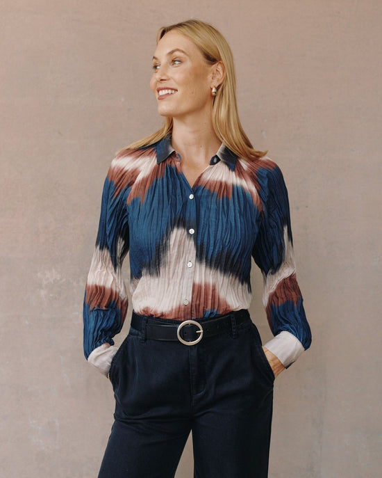 Bella Dahl Pleated Raglan Sleeve Shirt- Midnight Tides Print