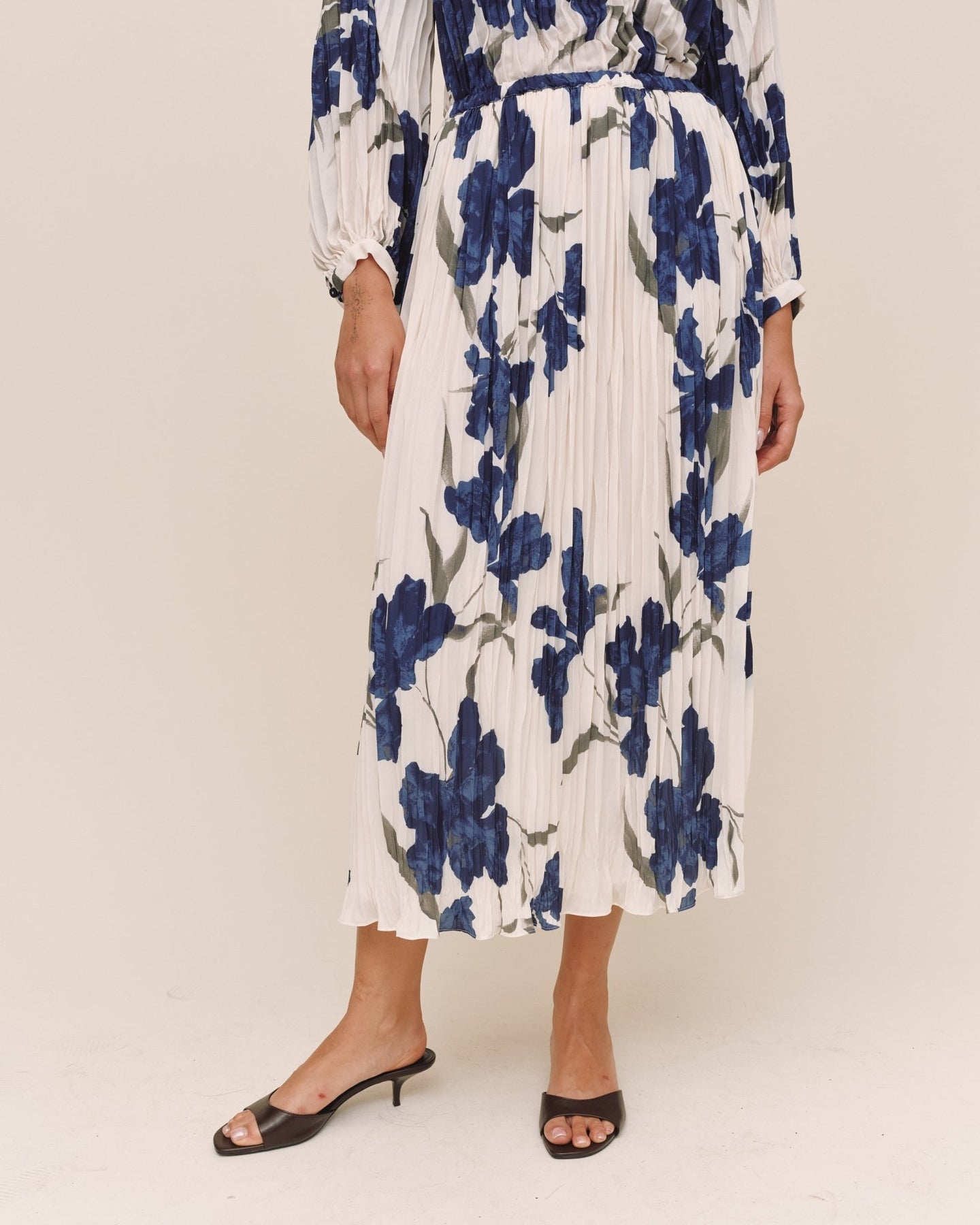 Bella DahlPleated Skirt - Indigo Iris PrintSkirts
