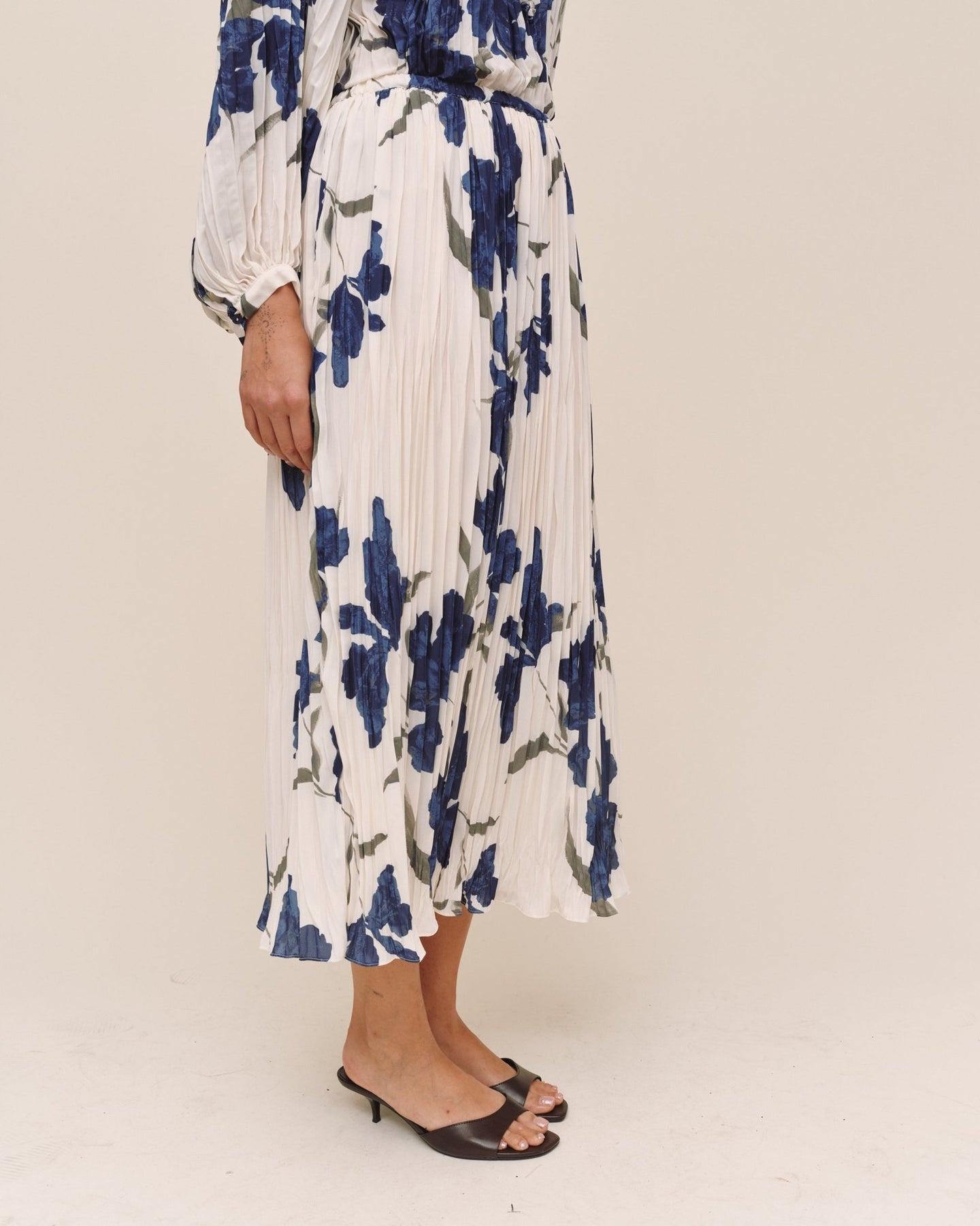 Bella DahlPleated Skirt - Indigo Iris PrintSkirts