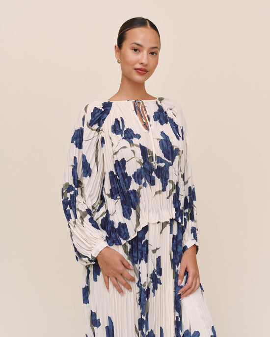 Bella Dahl Pleated Tie Front Top - Indigo Iris Print