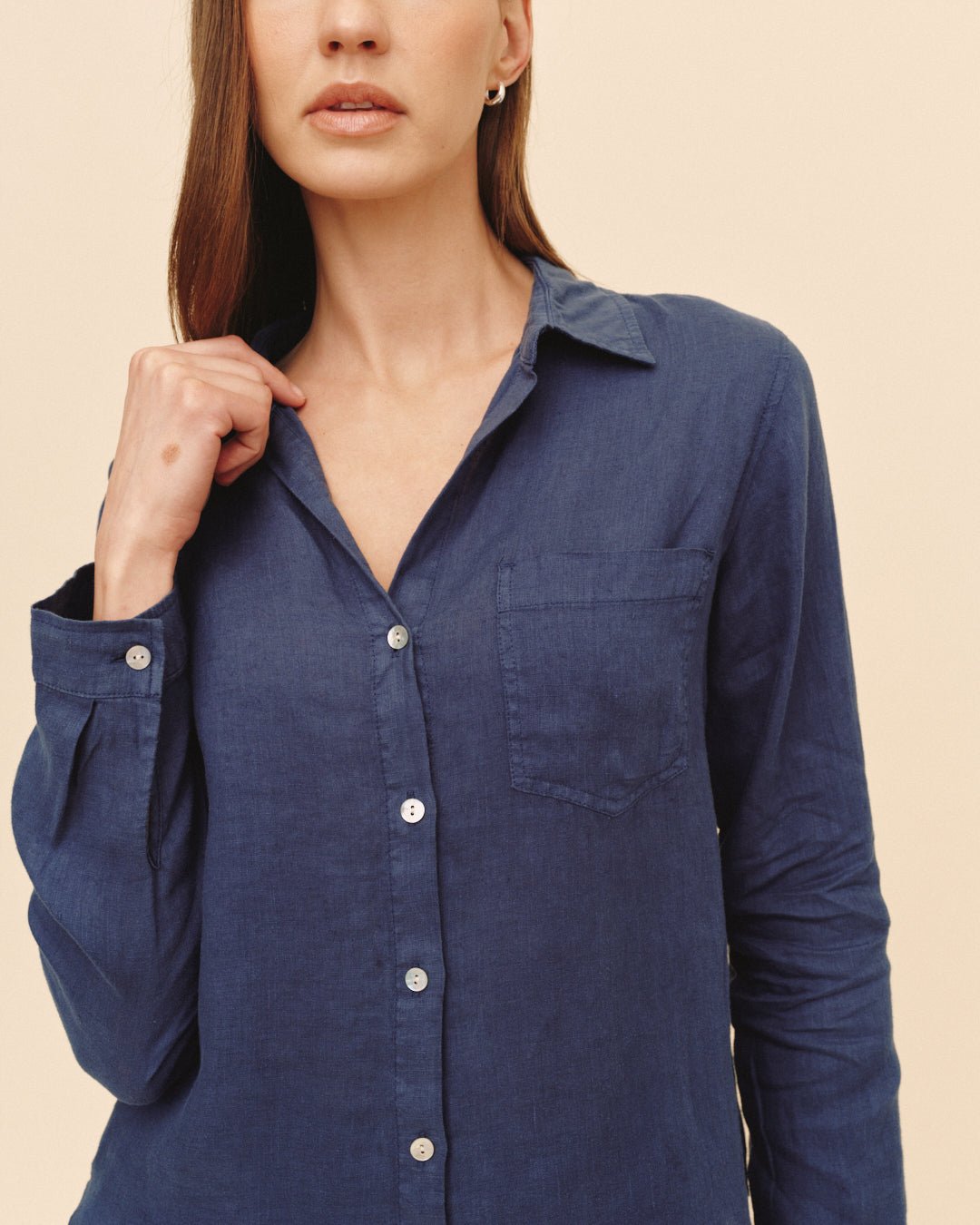 Bella DahlPocket Button Down - Midnight SurfTops