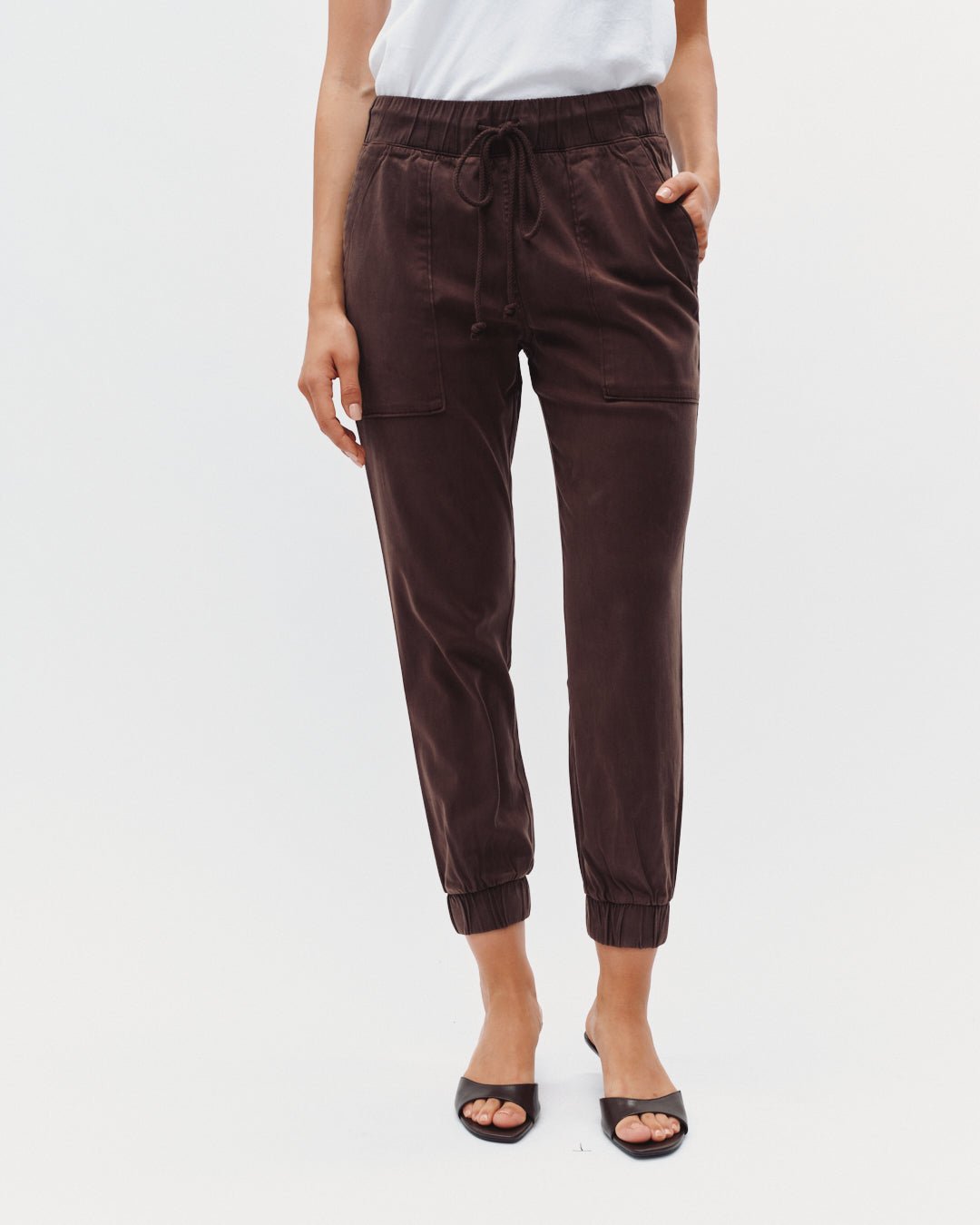 Bella DahlPocket Jogger - Dark ChestnutJoggers