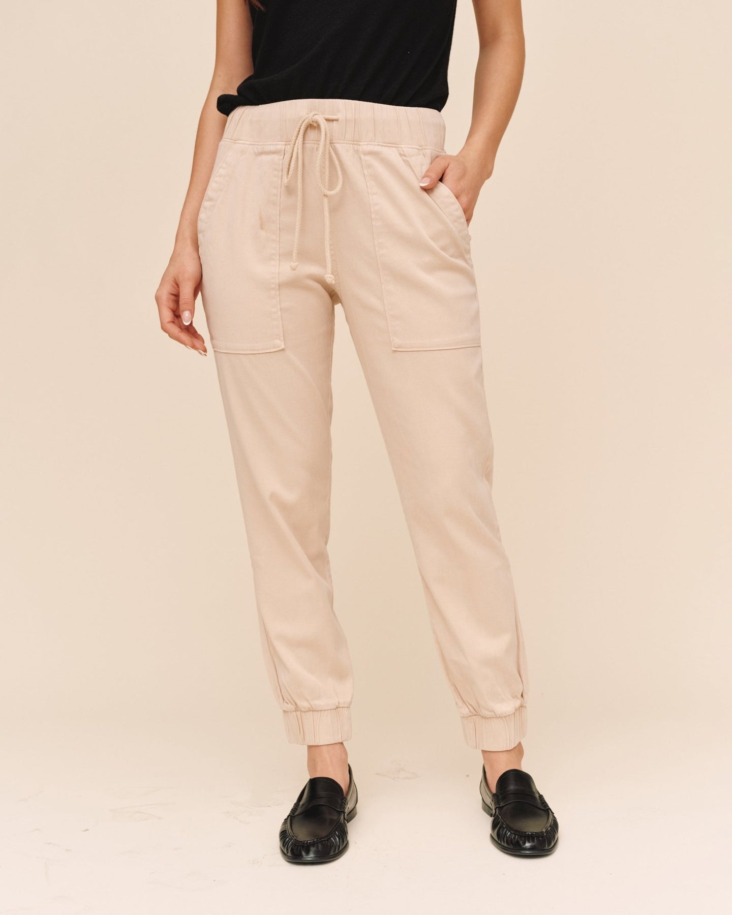 Bella DahlPocket Jogger - Linen SandJoggers
