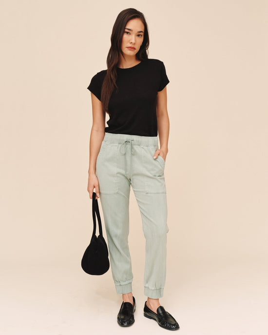 Bella Dahl Pocket Jogger - Oasis Green